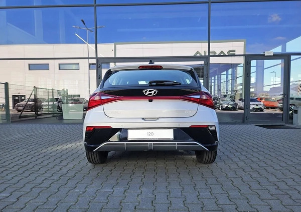 Hyundai i20 cena 77430 przebieg: 5, rok produkcji 2023 z Miechów małe 254